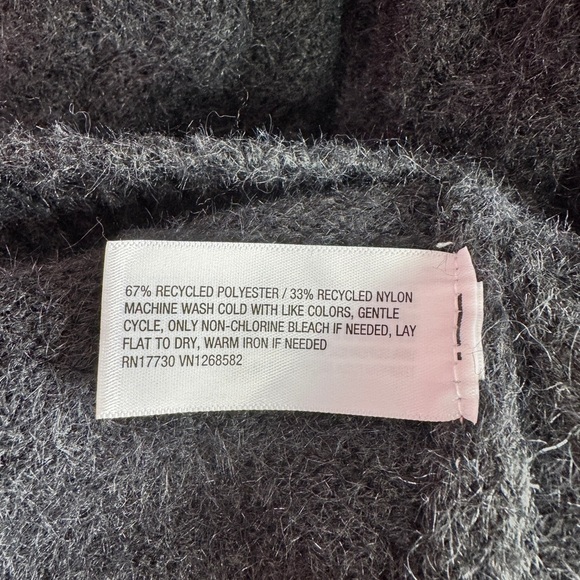 193. Wild Fable NWT One Shoulder Charcoal Cable Knit Sweater Top S - Picture 7 of 7